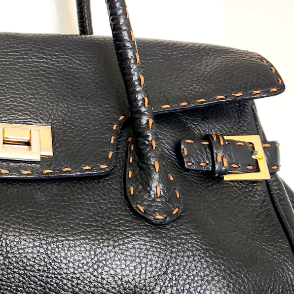 Reni Black Leather Shoulder Bag - Picture 2 of 8